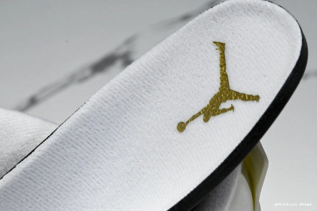 Cheap Gold AQ9129-170 Retro Metallic Jordan 4 0822